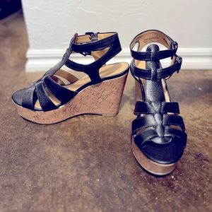 Express size 7 wedge